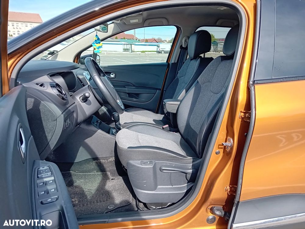 Renault Captur TCe 150 EDC GPF BOSE EDITION - 6