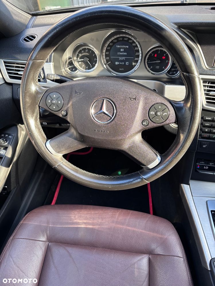 Mercedes-Benz Klasa E 220 CDI DPF BlueEFFICIENCY Automatik - 19