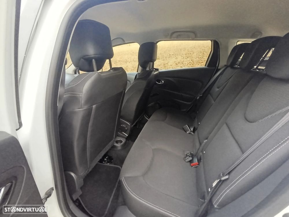 Renault Clio Sport Tourer 1.5 dCi Dynamique S - 26
