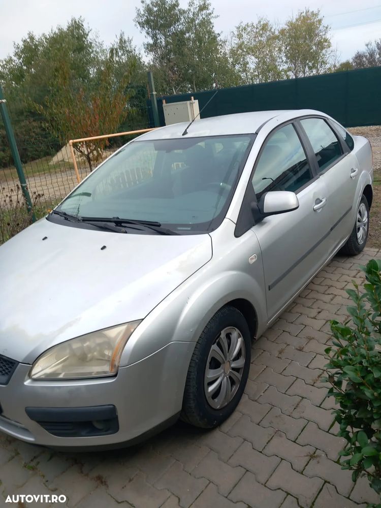 Ford Focus 1.6 TDCI Ambiente - 4