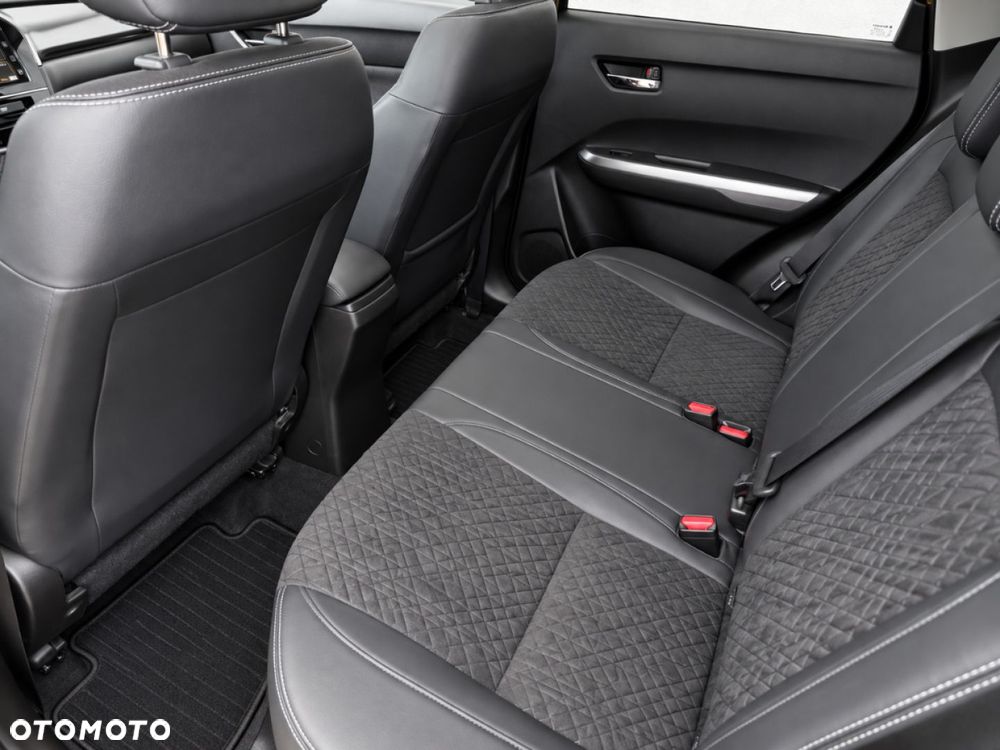 Suzuki Vitara 1.4 Boosterjet SHVS Elegance Sun 4WD - 32