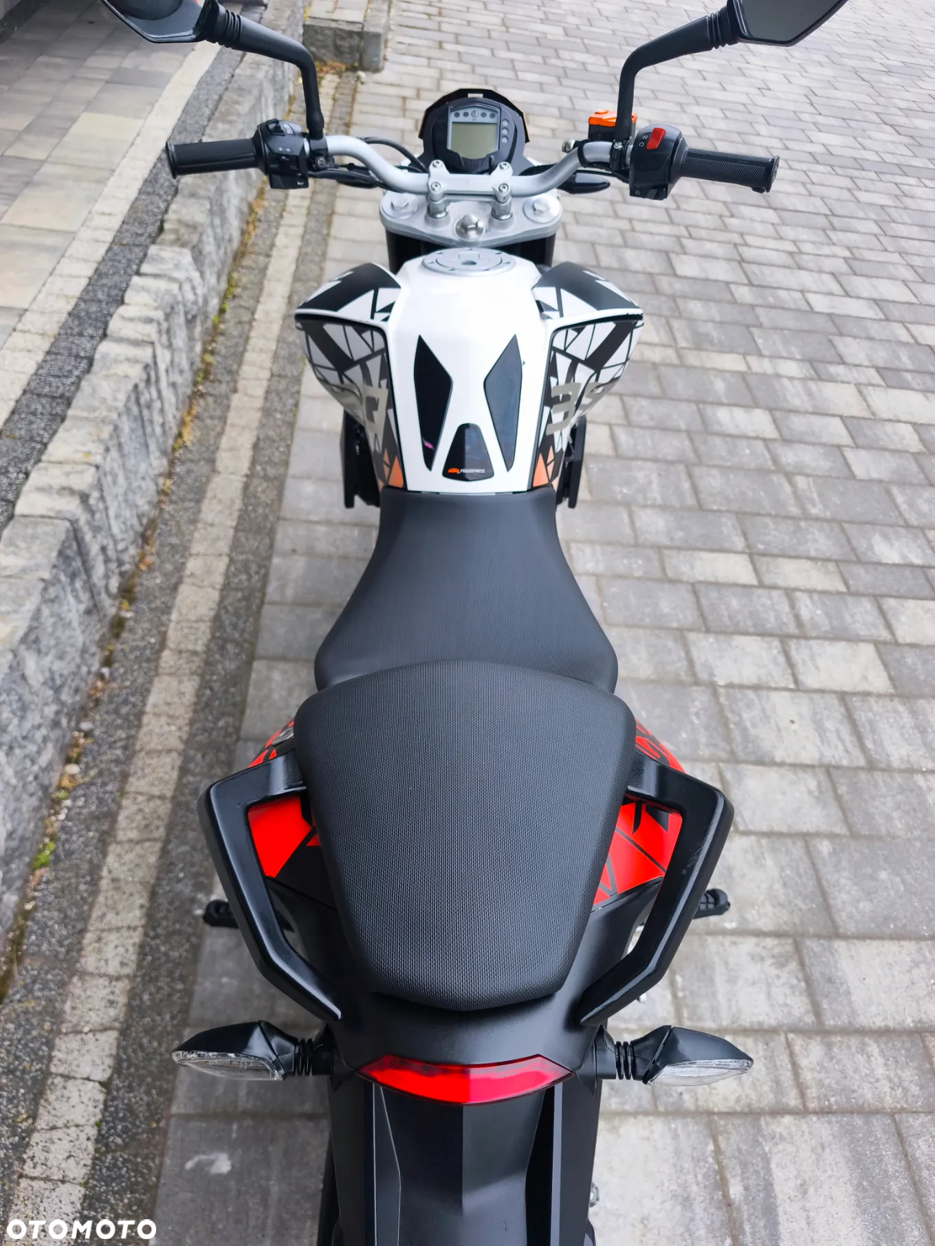 KTM Duke - 13