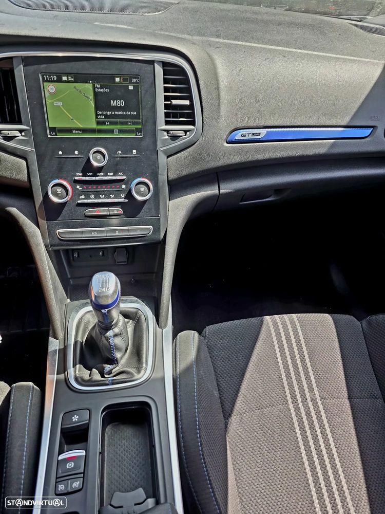 Renault Mégane Sport Tourer ver-1-3-tce-gt-line-edc - 10