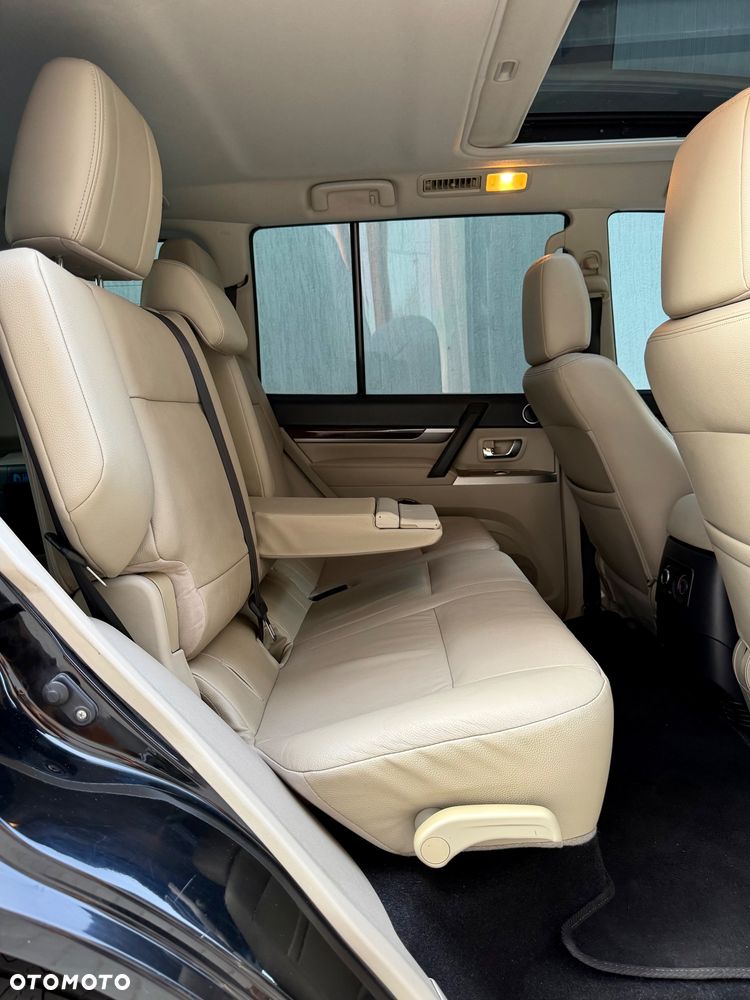 Mitsubishi Pajero 3.2 DID Limited Edition Tech - 35