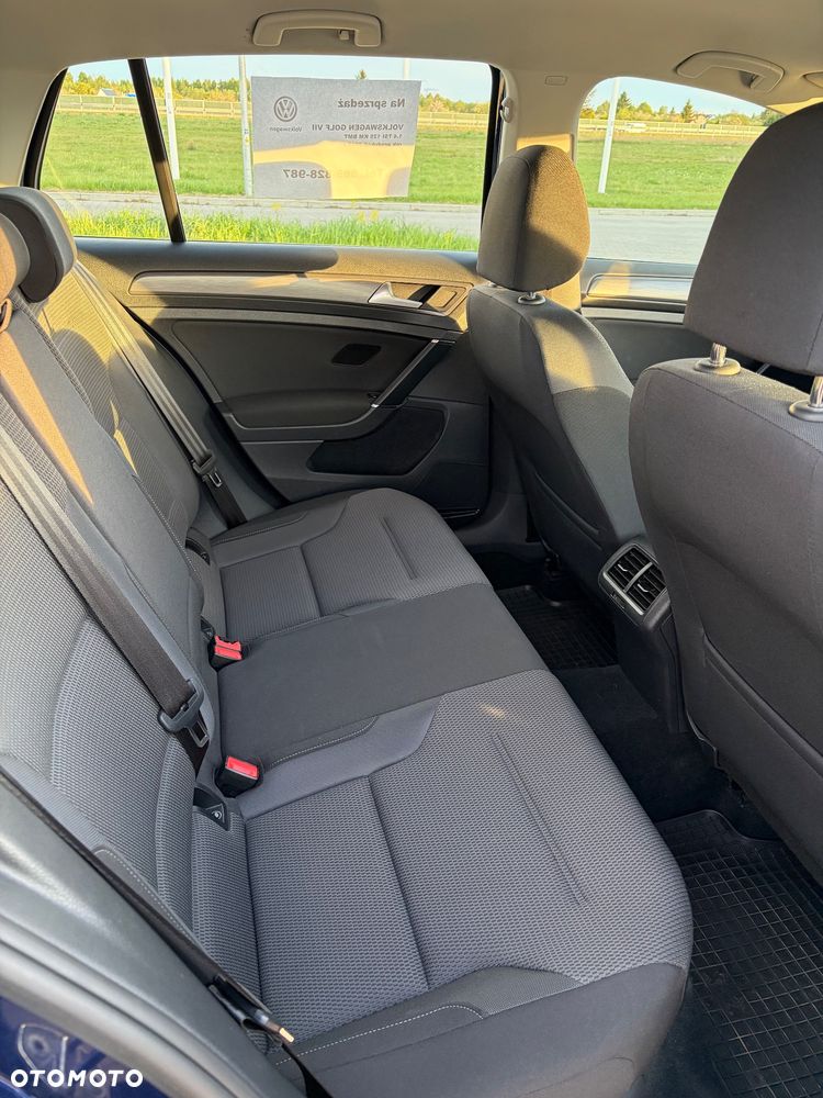 Volkswagen Golf 1.4 TSI BMT Comfortline - 13