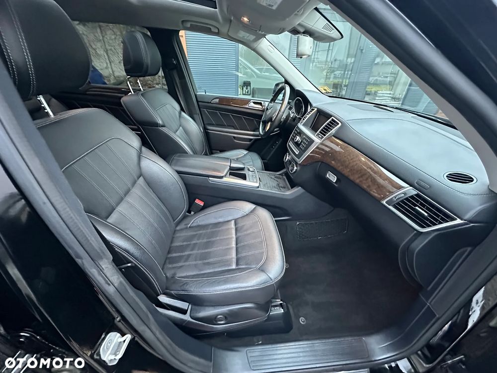 Mercedes-Benz GL 500 4-Matic - 25