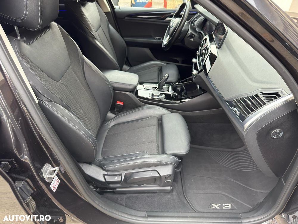 BMW X3 xDrive20i Aut. Luxury Line - 30