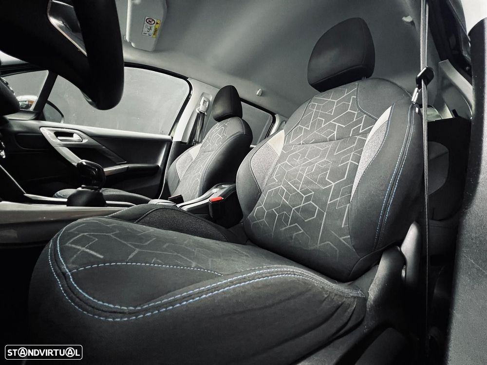 Peugeot 2008 1.2 PureTech Allure - 30