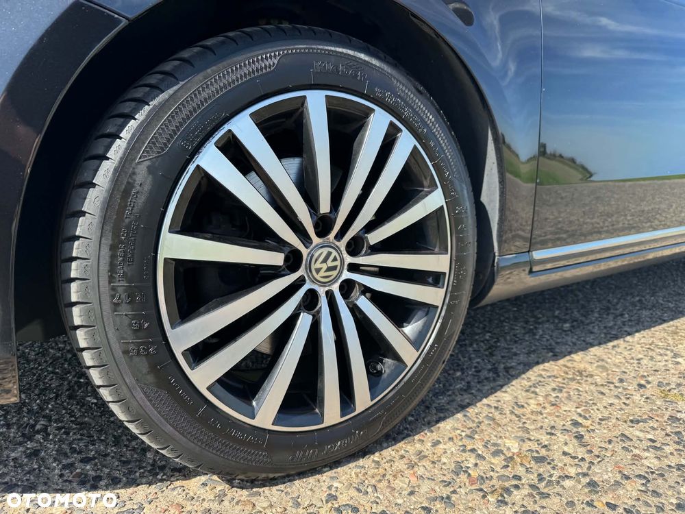 Volkswagen Passat 2.0 TDI Highline DSG - 12