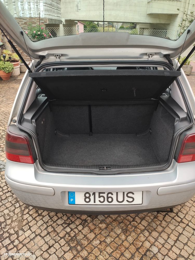 VW Golf 1.9 TDi Highline - 17