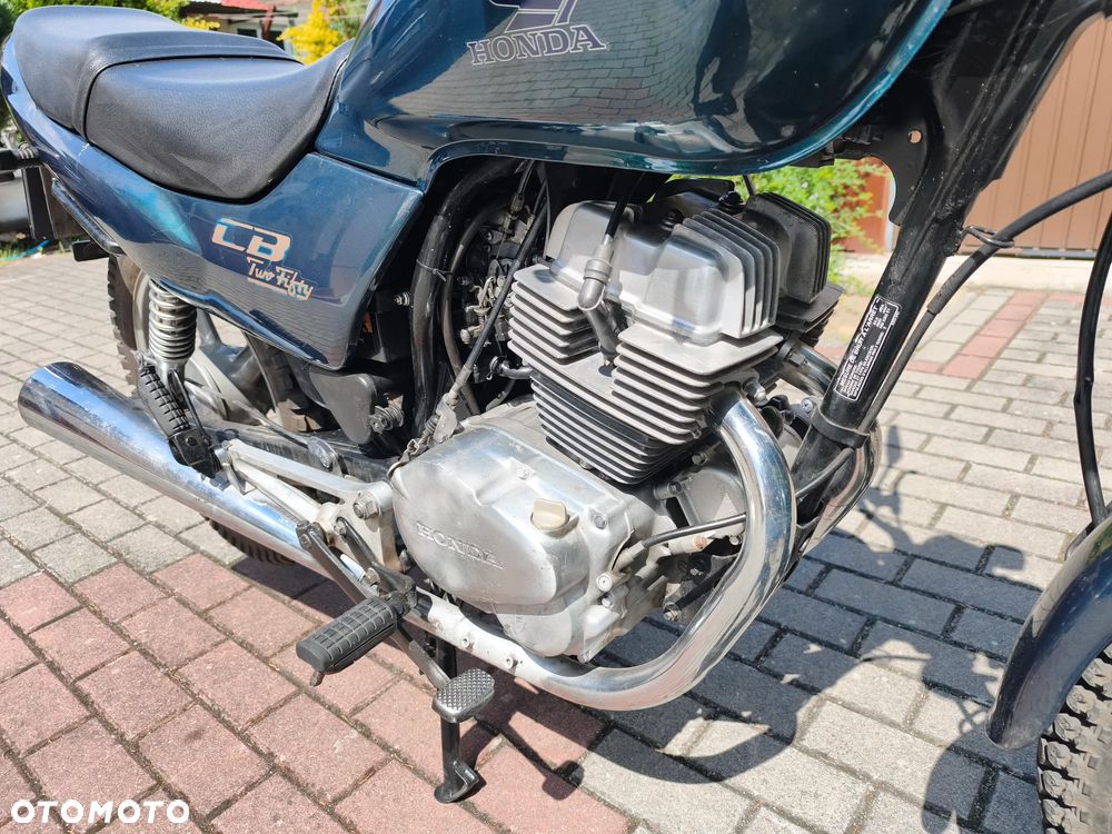 Honda CB - 3