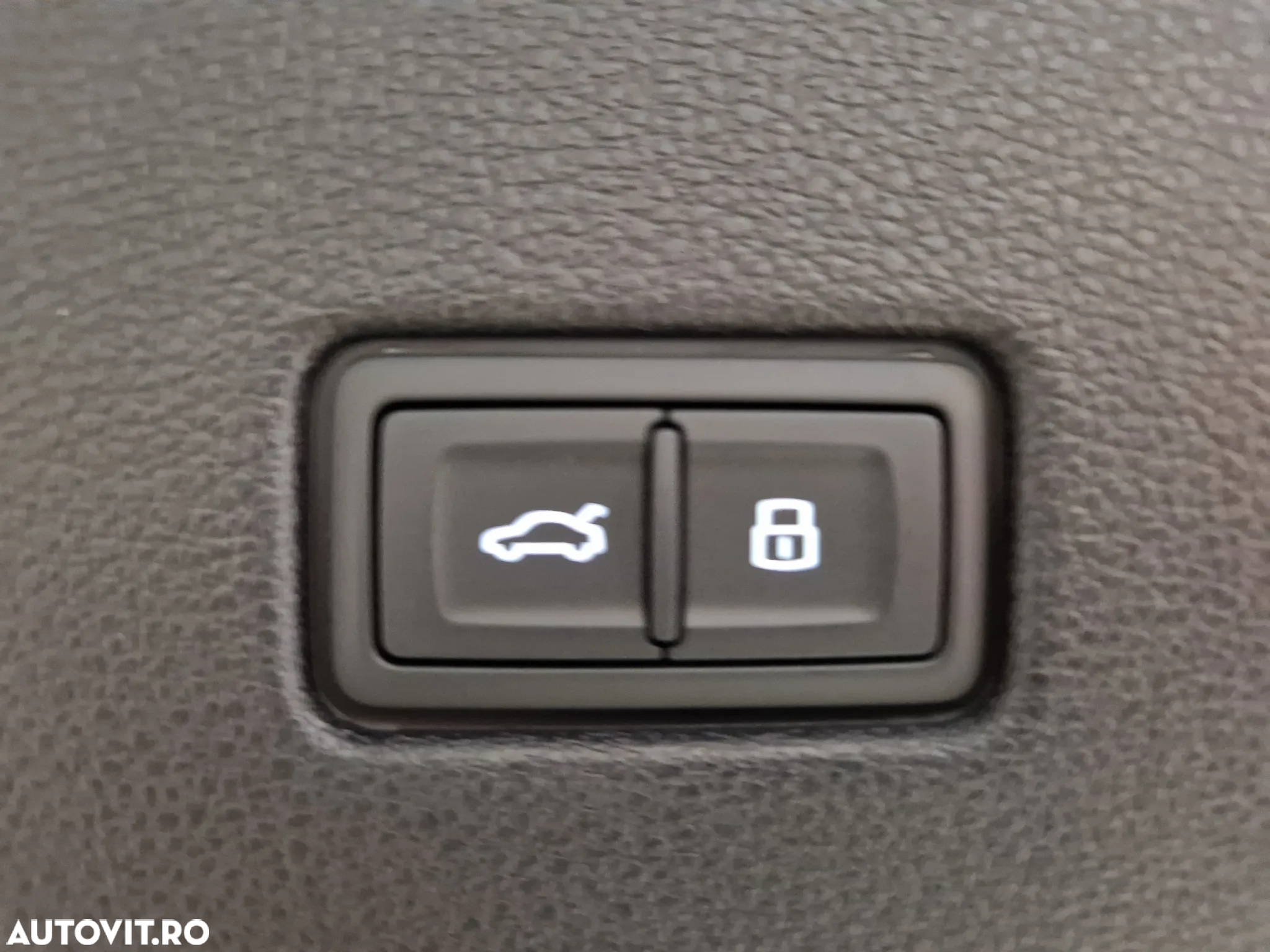 Audi SQ8 4.0 TFSI quattro Tiptronic - 34