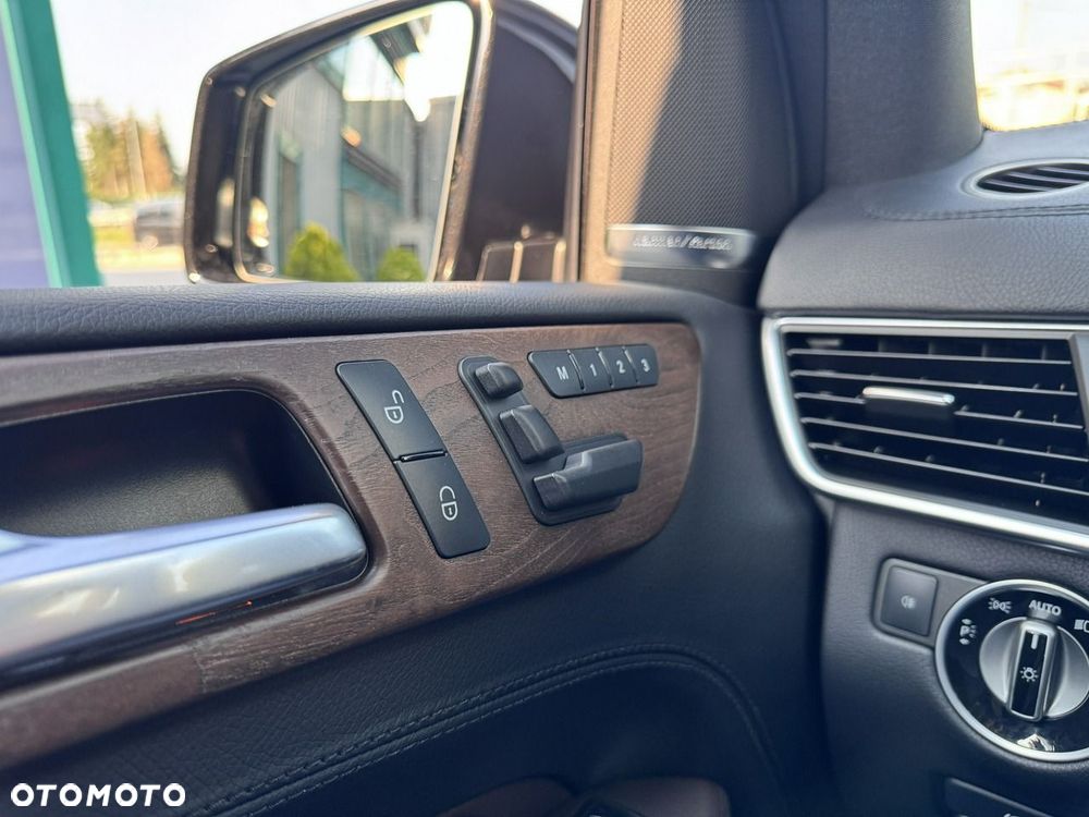 Mercedes-Benz GL 63 AMG 4Matic AMG Speedshift Plus 7G-TRONIC - 23