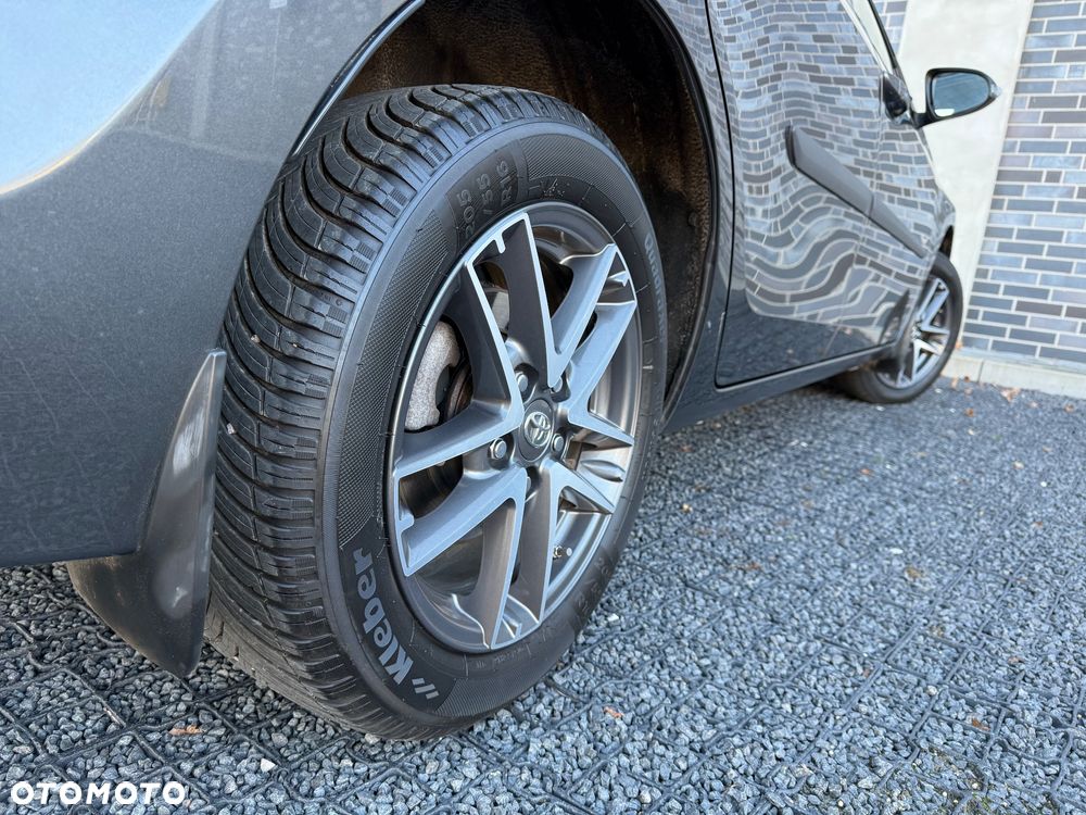 Toyota Corolla 1.6 Premium - 12