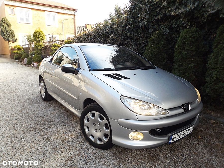 Peugeot 206 CC - 2