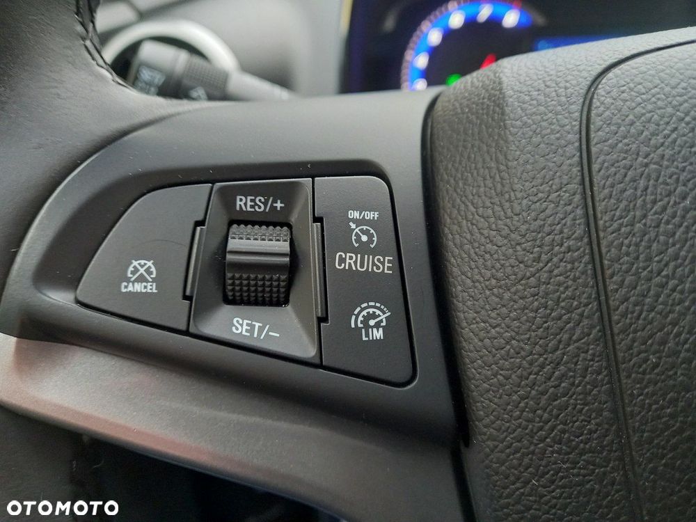 Chevrolet Trax 1.6 LT - 27