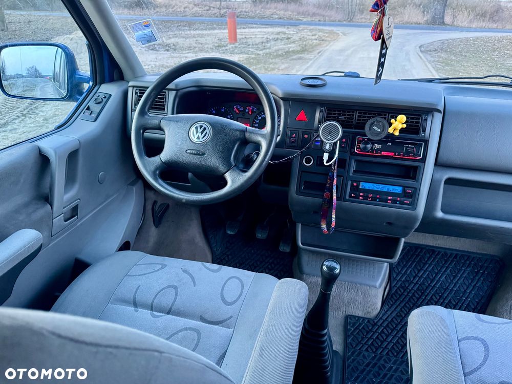 Volkswagen Multivan Standard - 15
