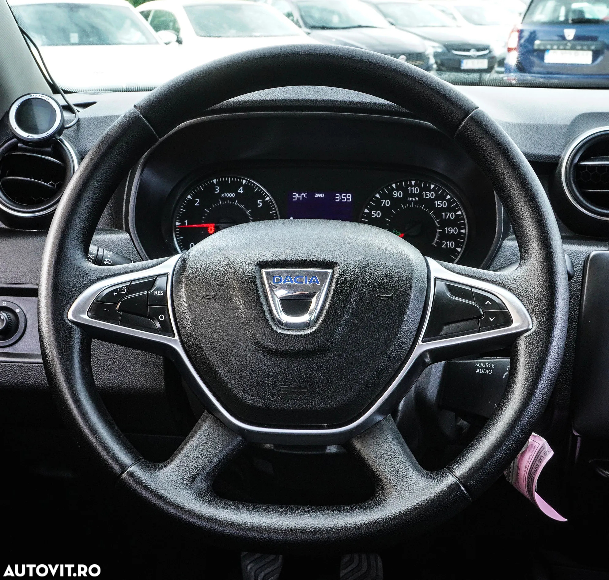 Dacia Duster 1.5 dCi 4WD Essential - 18