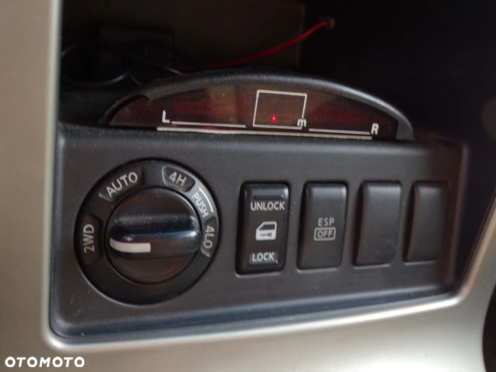 Nissan Pathfinder 2.5 DCi Elegance + - 3