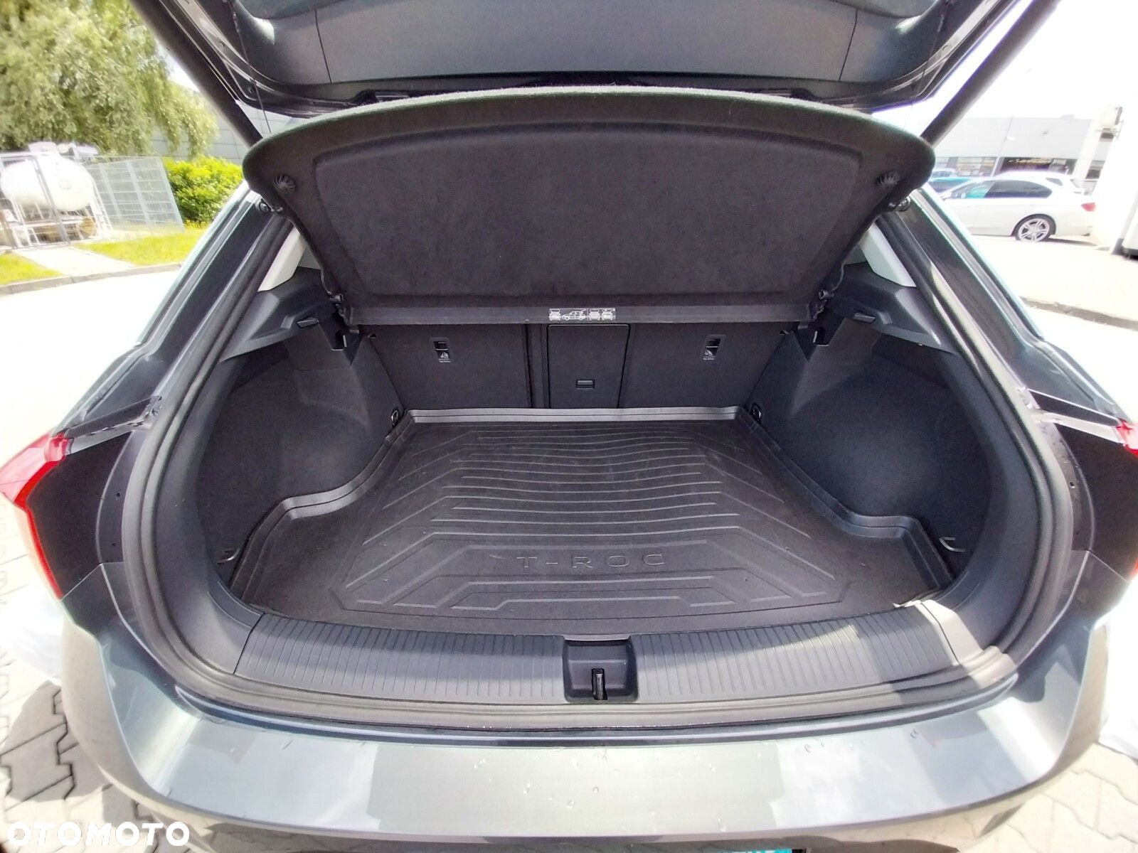 Volkswagen T-Roc - 8