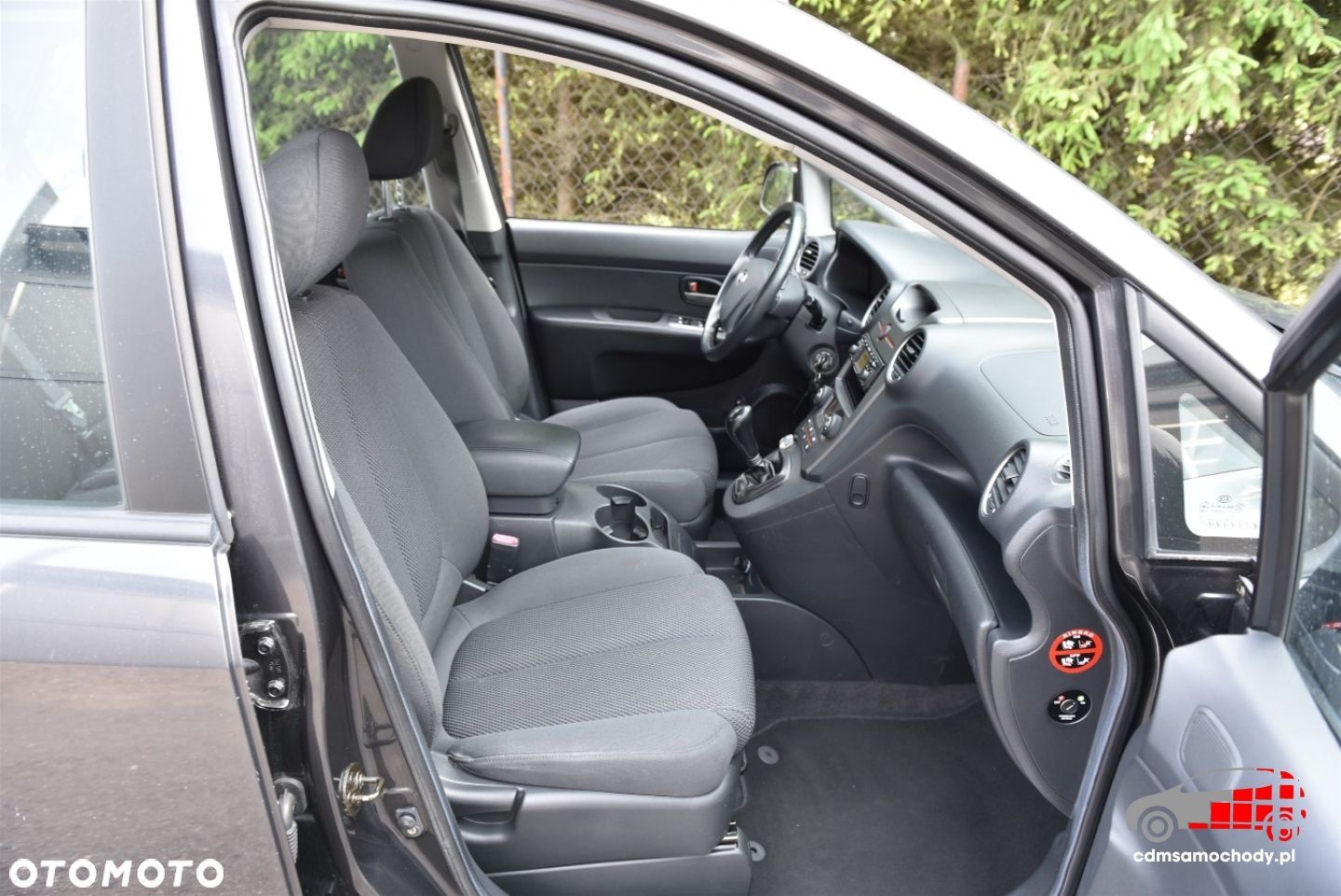 Kia Carens - 17