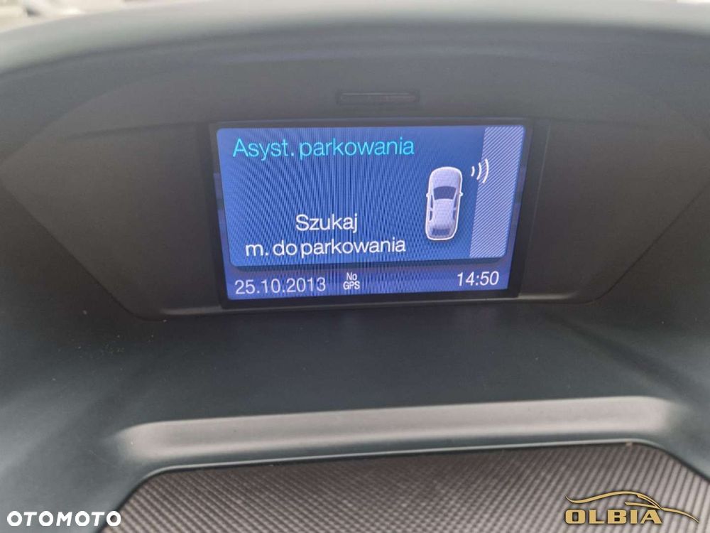 Ford Grand C-MAX - 22