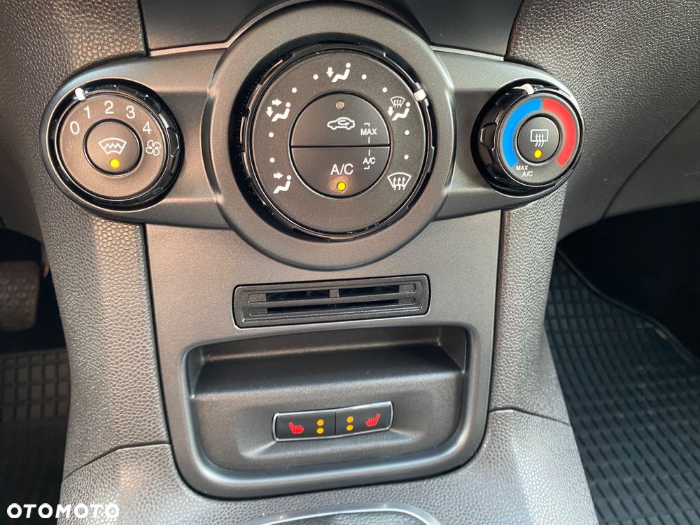 Ford Fiesta 1.25 Titanium EU5 - 20