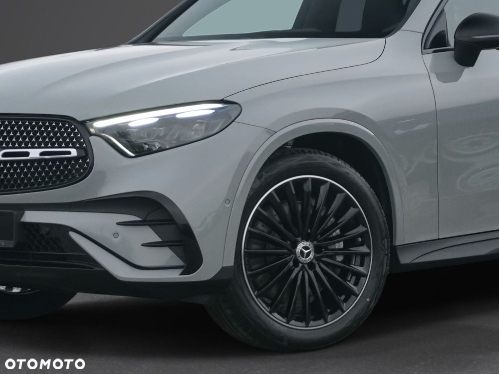 Mercedes-Benz GLC - 12