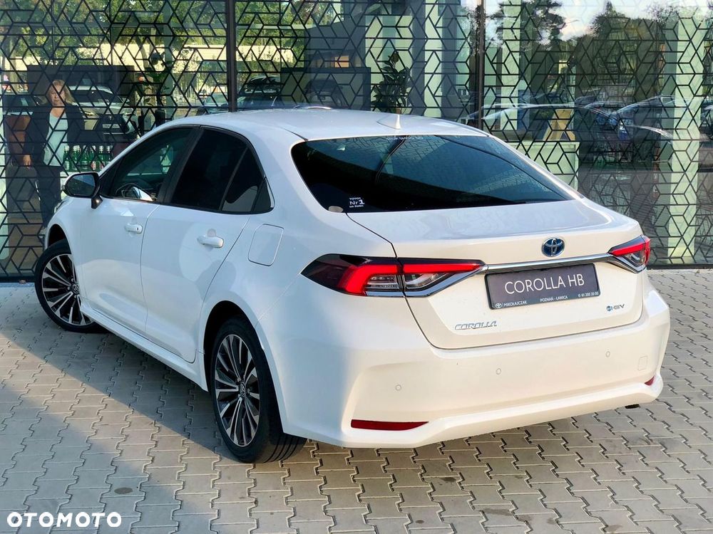 Toyota Corolla 1.8 Hybrid Style - 11