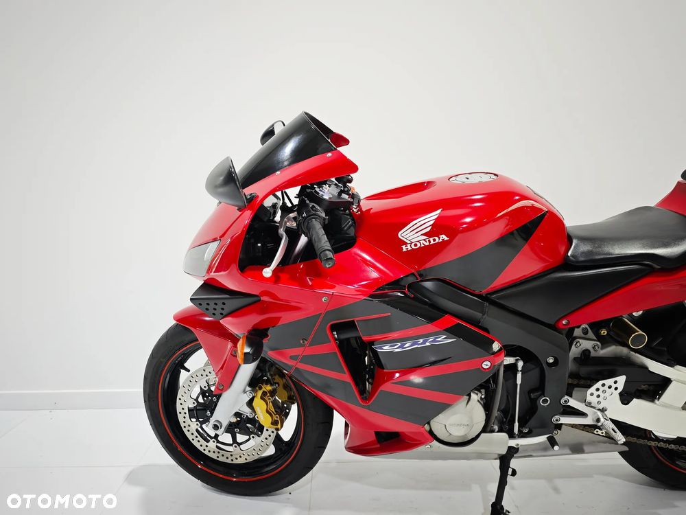 Honda CBR - 11