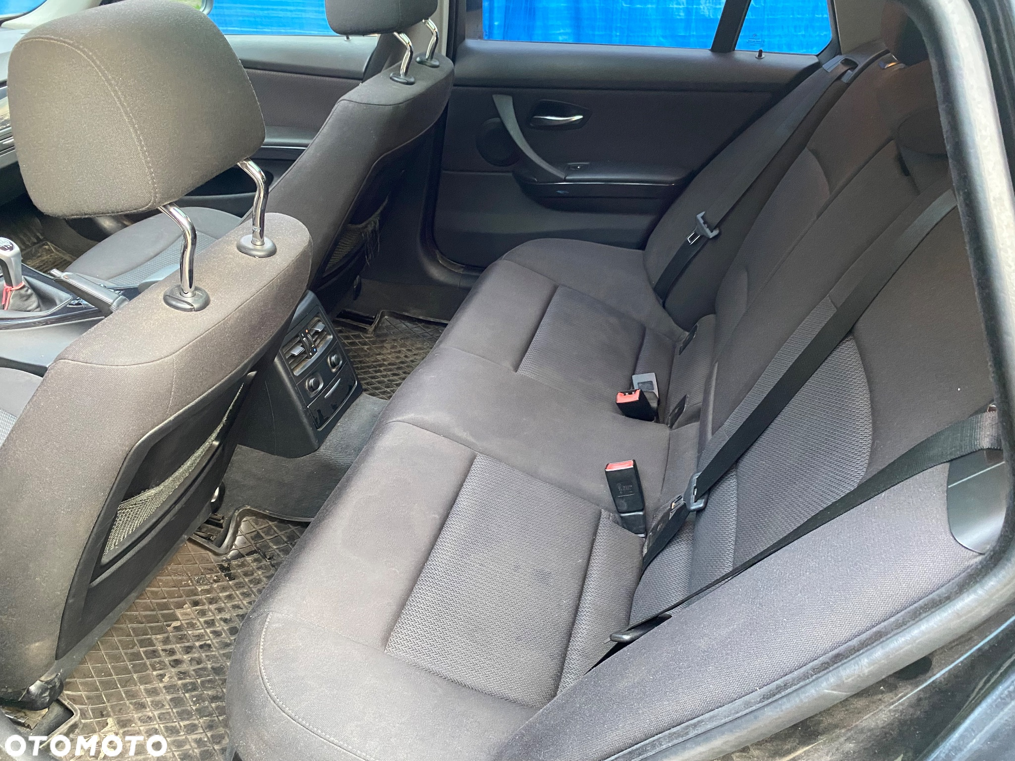 BMW Seria 3 318d - 11
