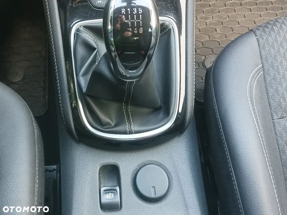 Opel Astra 1.4 T Elite - 8