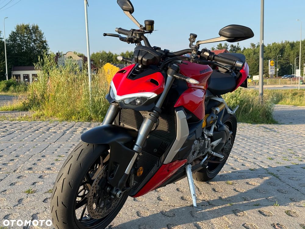 Ducati Streetfighter V2 - 7