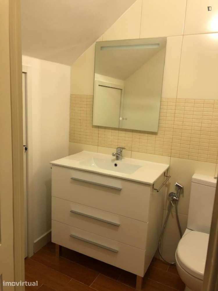 Apartamento com 3 quartos - localizado em Santa Apolónia Lisbon - Grande imagem: 2/26