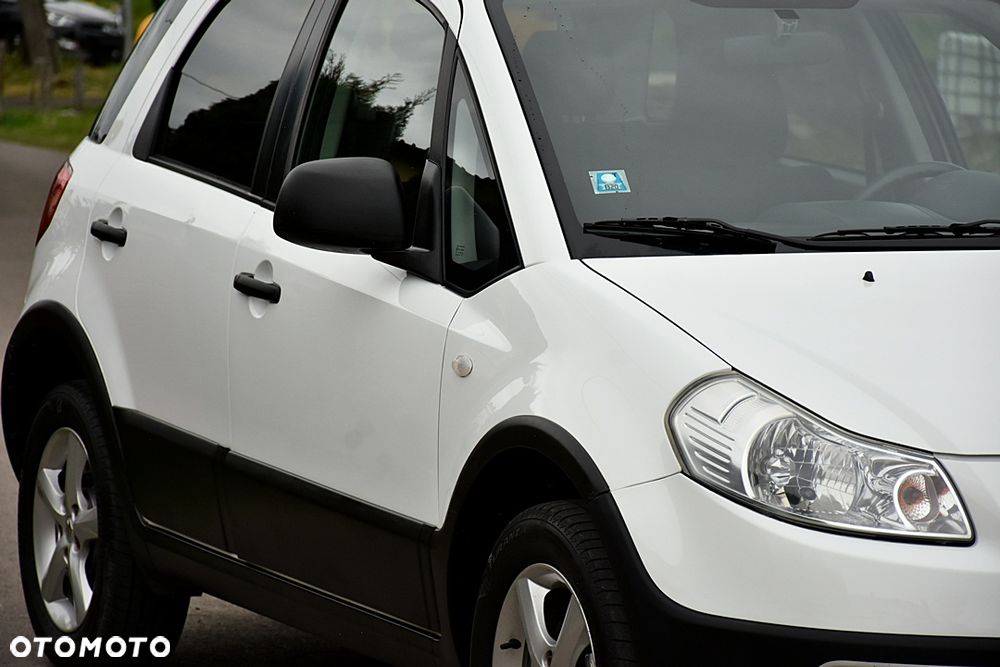 Fiat Sedici 1.6 16V 4x4 Lounge - 9