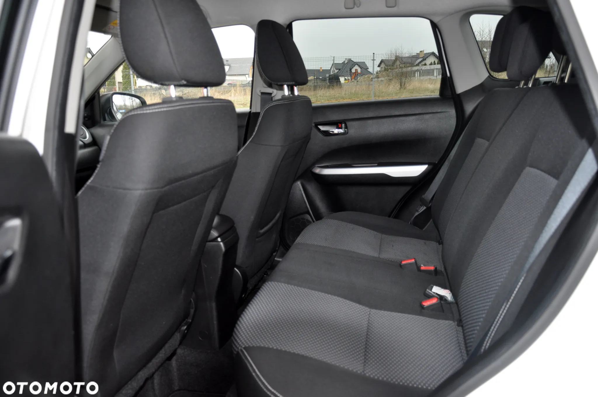 Suzuki Vitara - 25