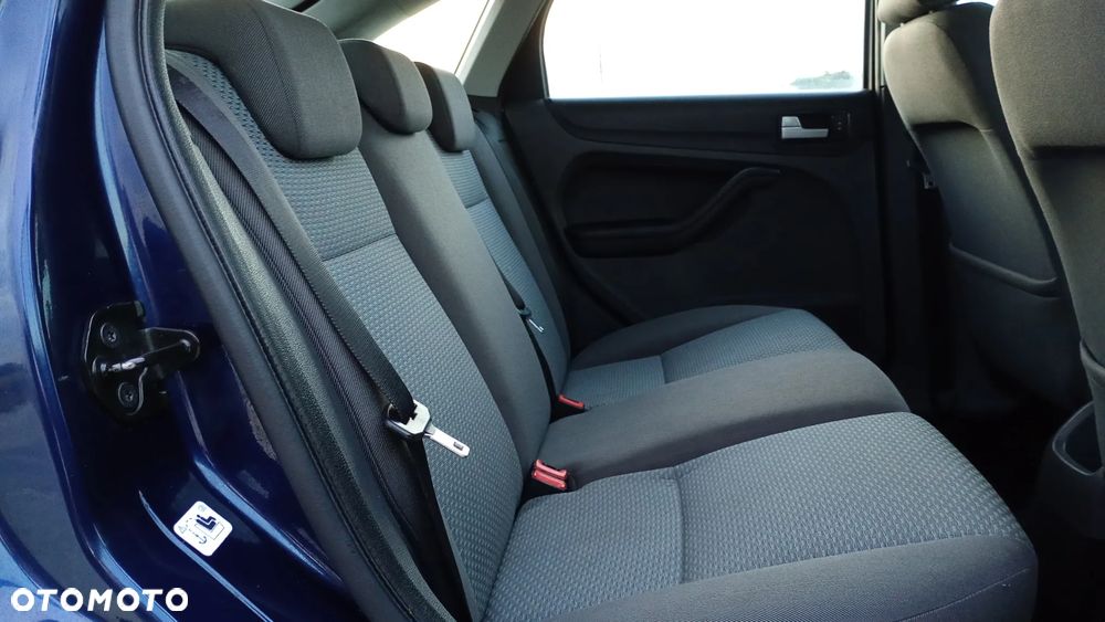 Ford Focus 1.6 Ti-VCT Sport - 20