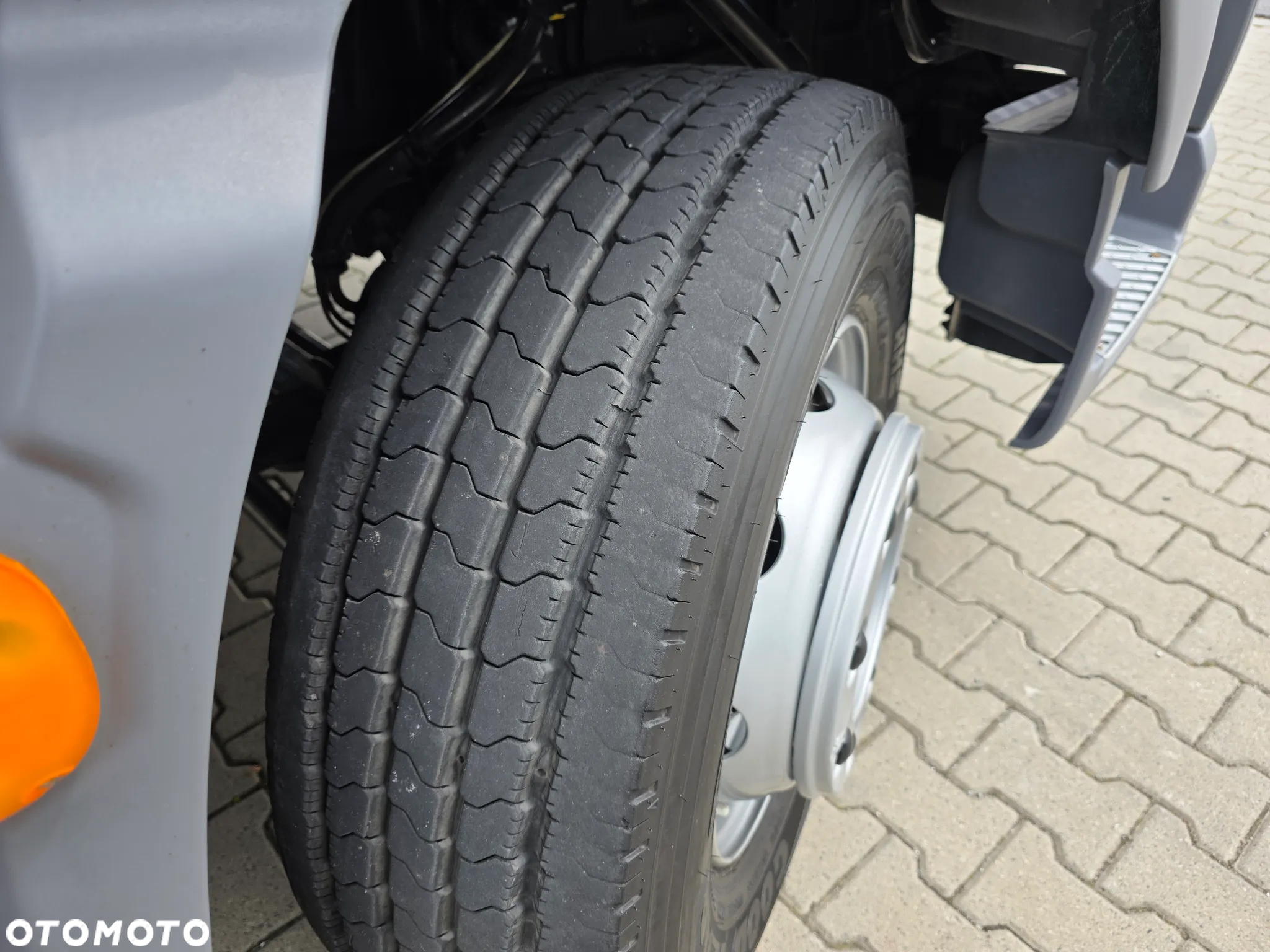 DAF LF 260 KONTENER 16 DMC !!! SYPIALKA Z DE JAK NOWY !!!  TYLKO 370 TYŚ KM  !!! - 28
