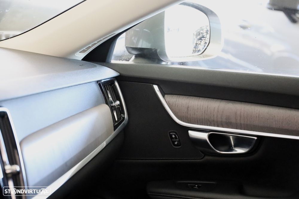 Volvo V90 Cross Country 2.0 B4 AWD - 16