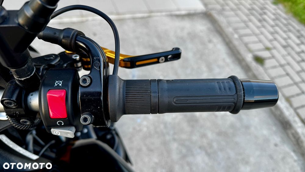 Yamaha FZ8 - 19