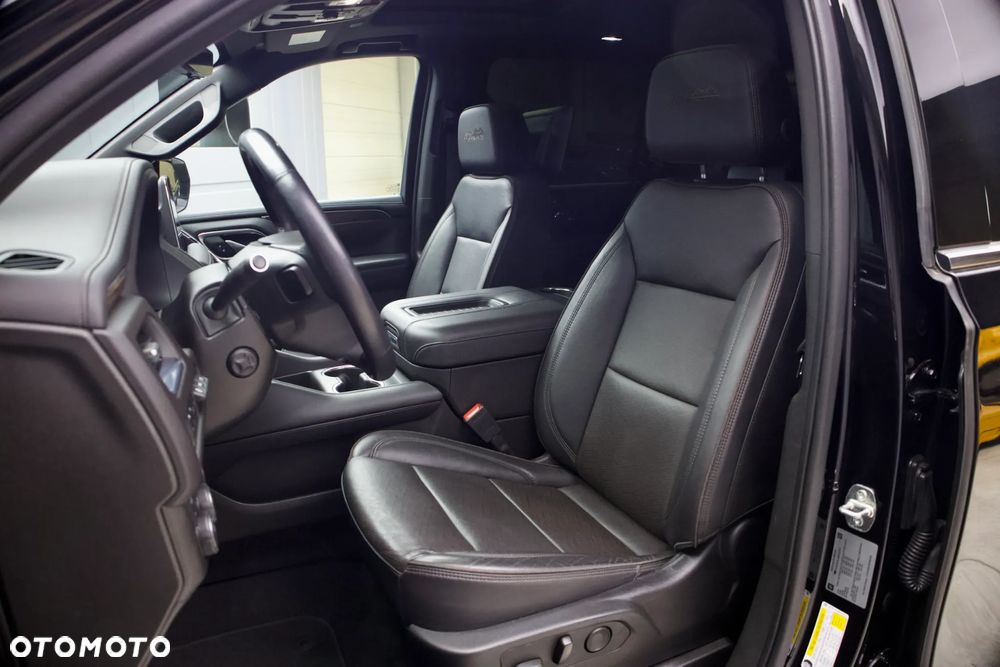 Chevrolet Suburban - 23