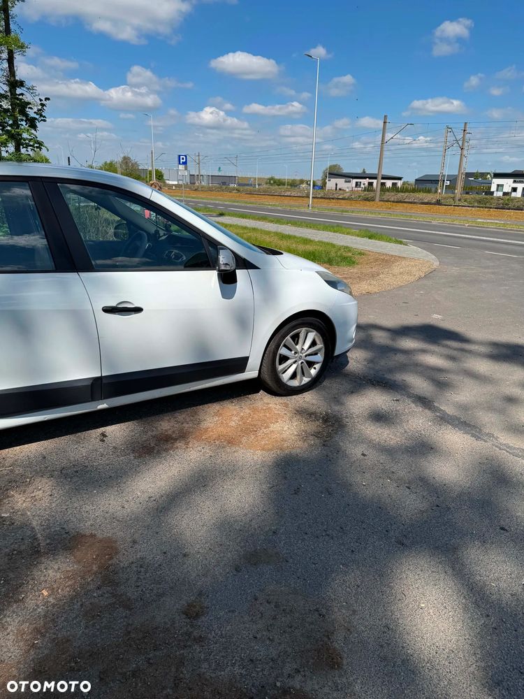 Renault Scenic 1.6 16V Authentique - 4