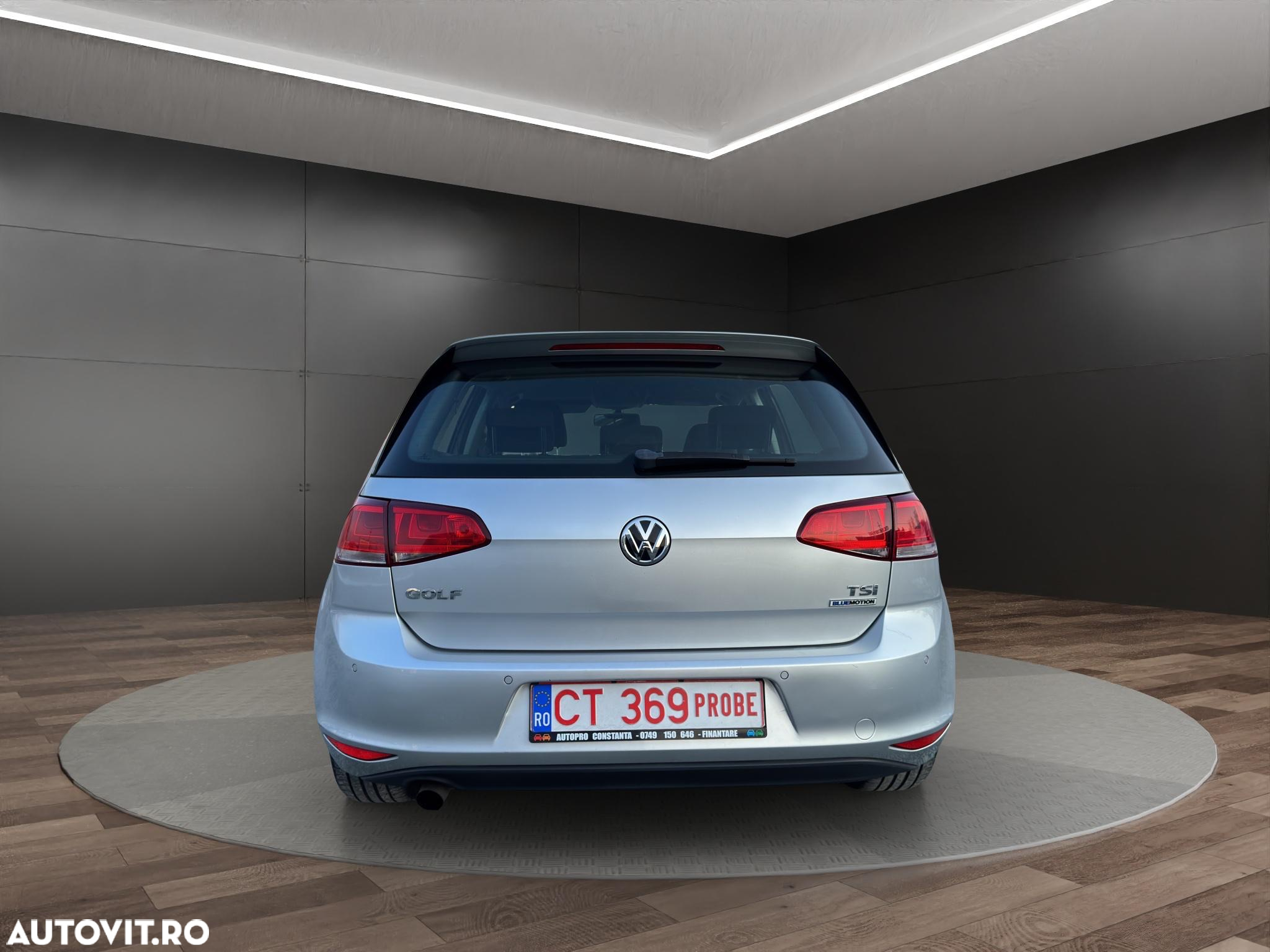 Volkswagen Golf 1.0 TSI BlueMotion DSG Comfortline - 17