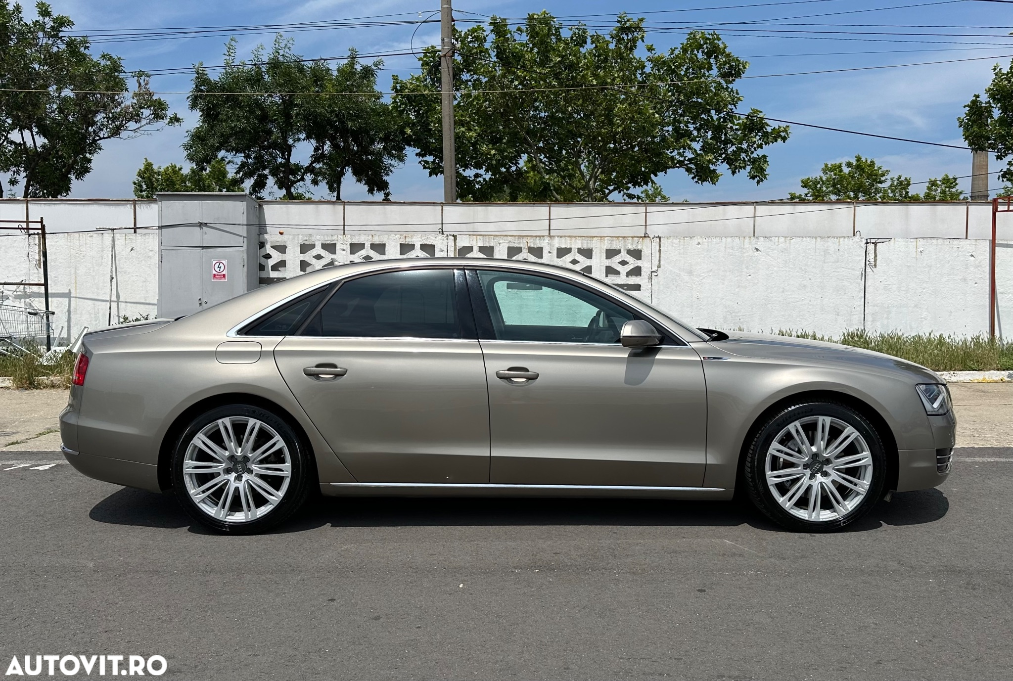 Audi A8 3.0 TDI DPF clean diesel quattro tiptronic - 11