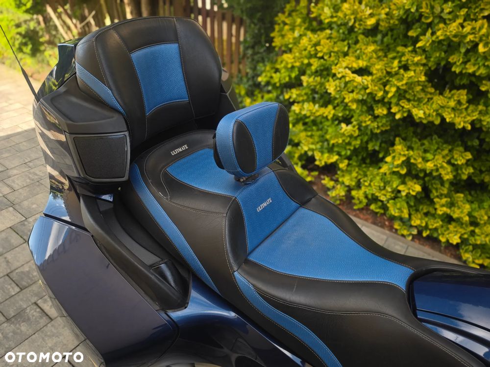 Can-Am Spyder - 7
