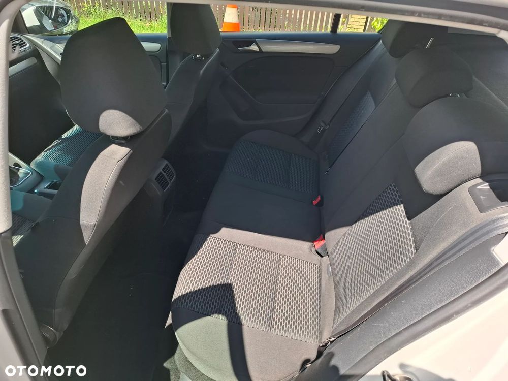Volkswagen Golf 1.6 Trendline - 9
