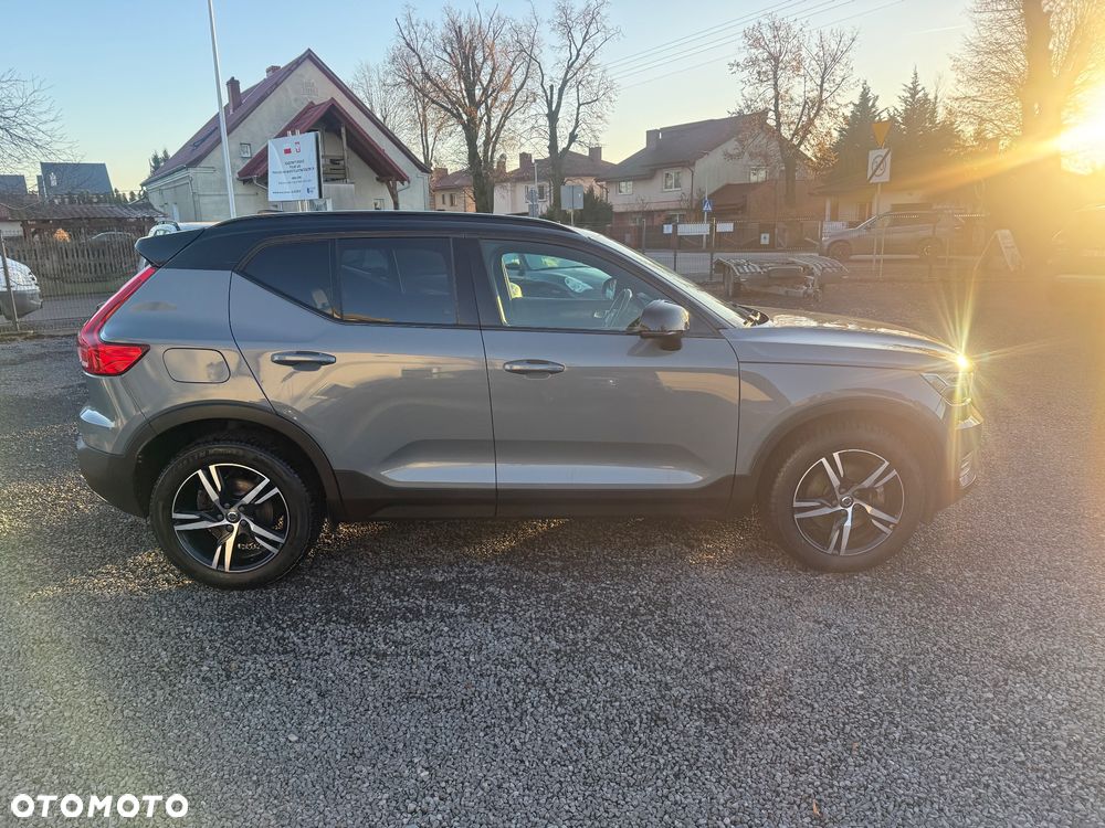 Volvo XC 40 D4 AWD Geartronic R-Design - 5