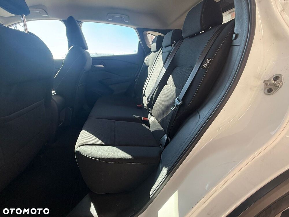 Nissan Qashqai - 11