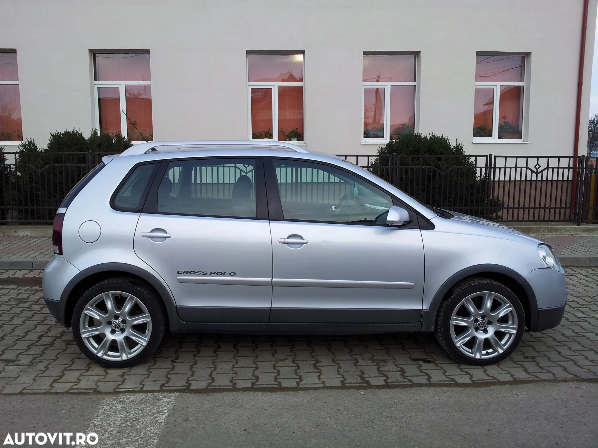 Volkswagen Polo 1.4 TDI CrossPolo - 11