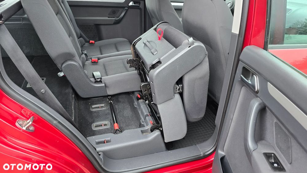 Volkswagen Touran 1.6 TDI DPF BlueMotion Technology Highline - 14